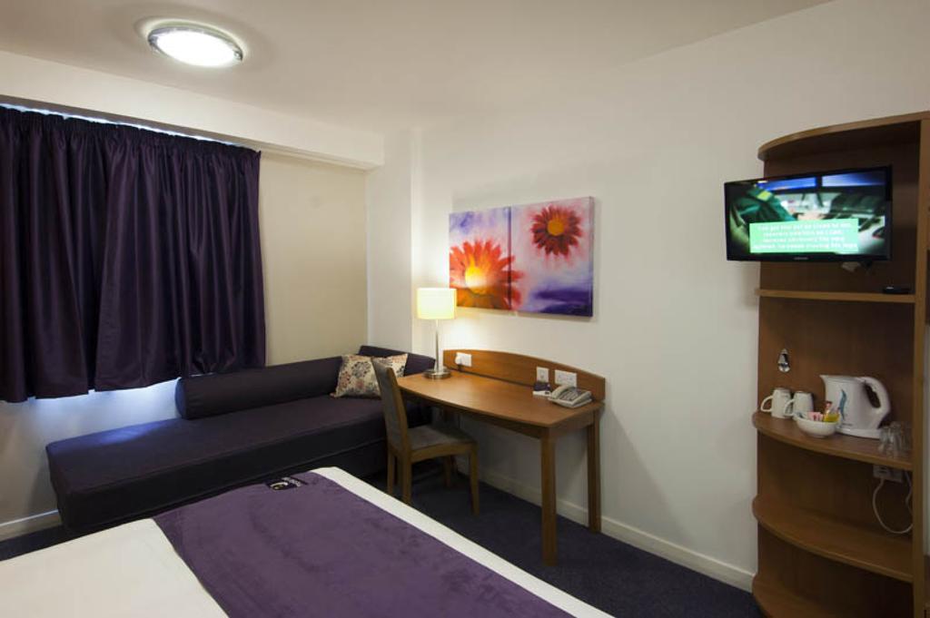 Premier Inn Hemel Hempstead Central Szoba fotó