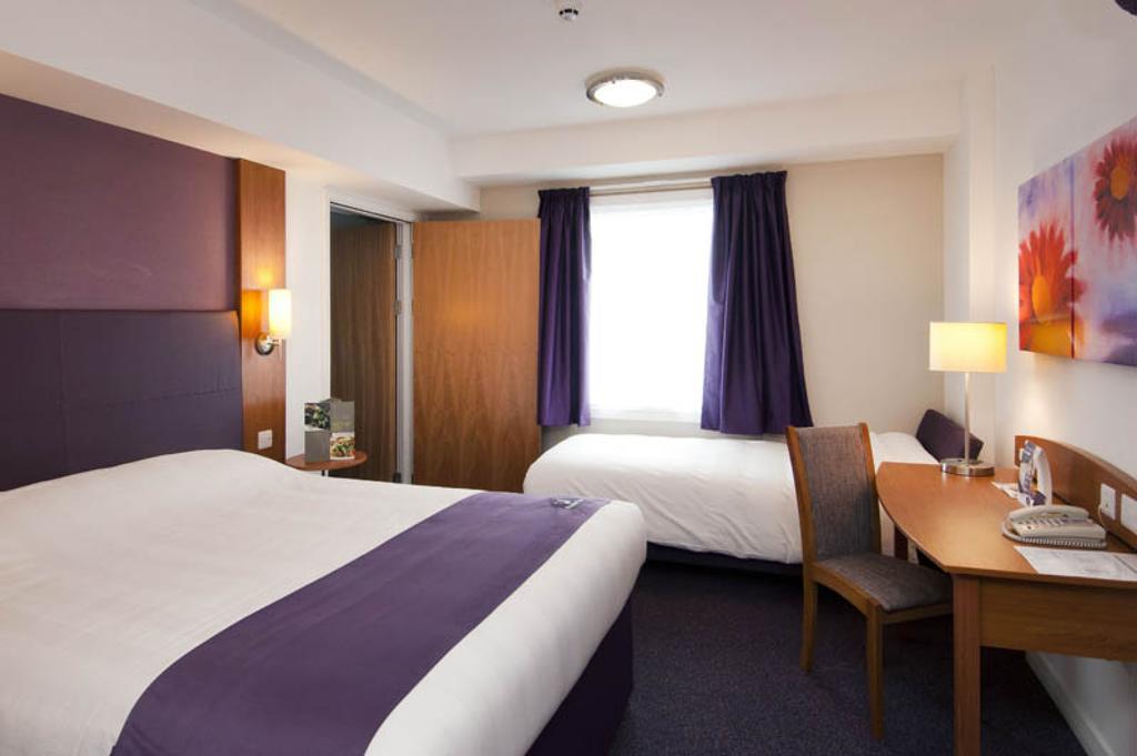Premier Inn Hemel Hempstead Central Szoba fotó