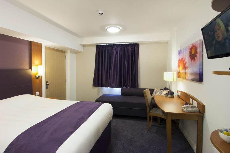 Premier Inn Hemel Hempstead Central Kültér fotó