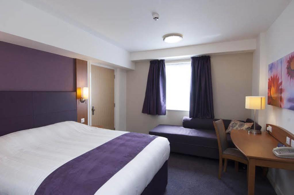 Premier Inn Hemel Hempstead Central Kültér fotó